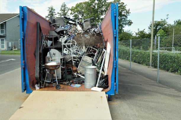 Best Commercial Cleanout Services  in East Bronson, FL